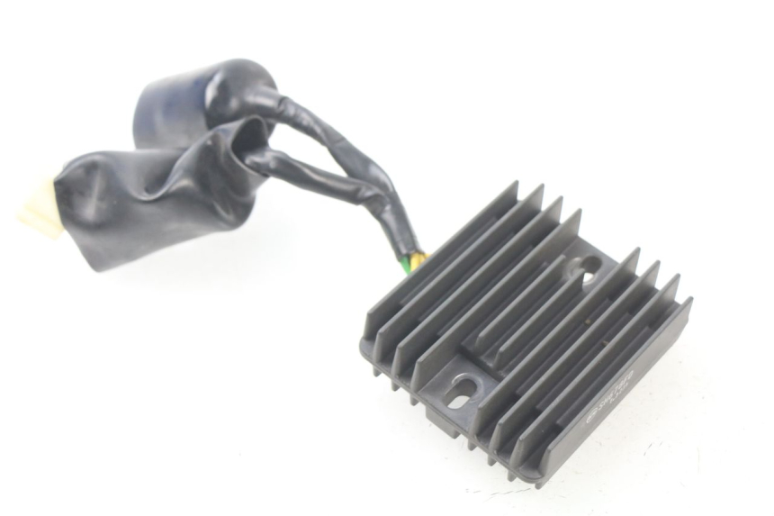 photo de REGULATEUR CHARGE HONDA CBR RR FIREBLADE 1000 (2006 - 2007) - Vue principale
