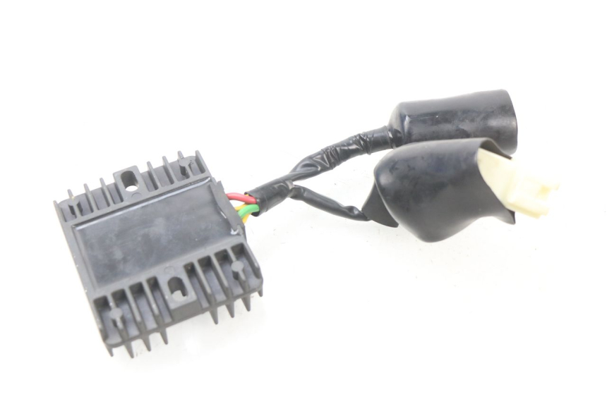 photo de REGULATEUR CHARGE HONDA CBR RR FIREBLADE 1000 (2006 - 2007) - Détail de la pièce