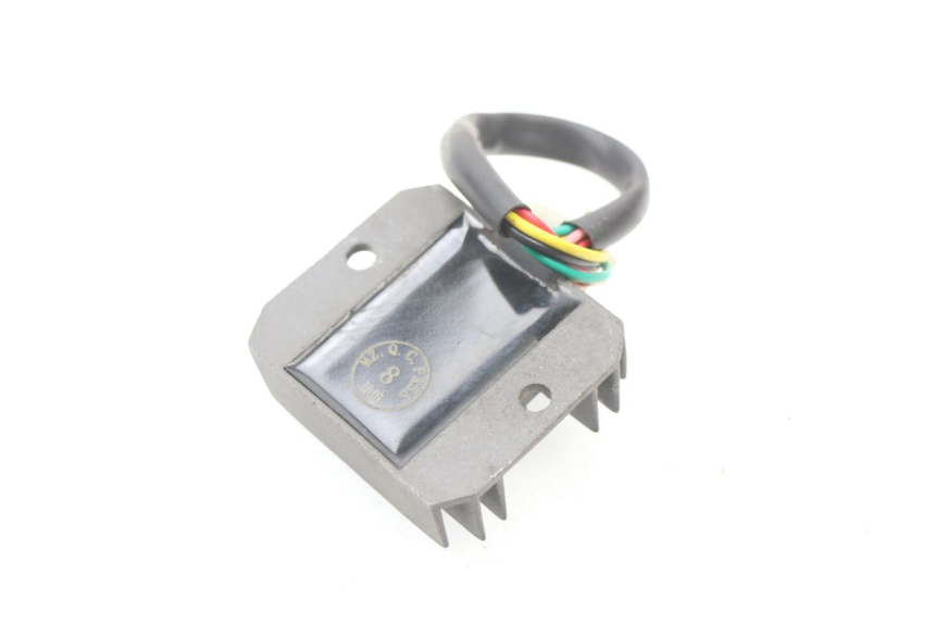 photo de REGULATEUR CHARGE RAZZO CITY 50 (2009 - 2014) - Détail de la pièce