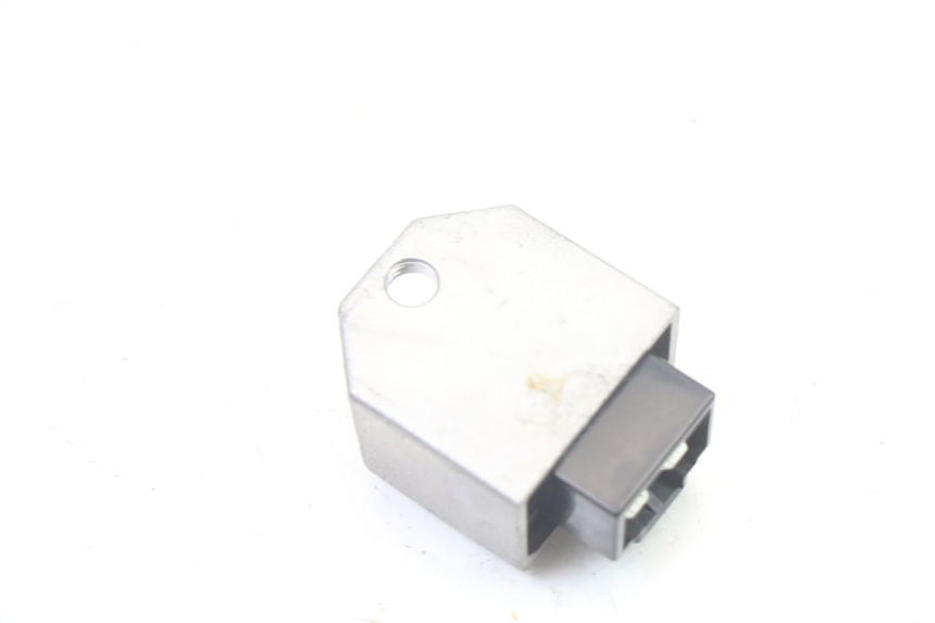 photo de REGULATEUR CHARGE PEUGEOT CITYSTAR 2T 50 (2018 - 2021) - Autre angle de vue