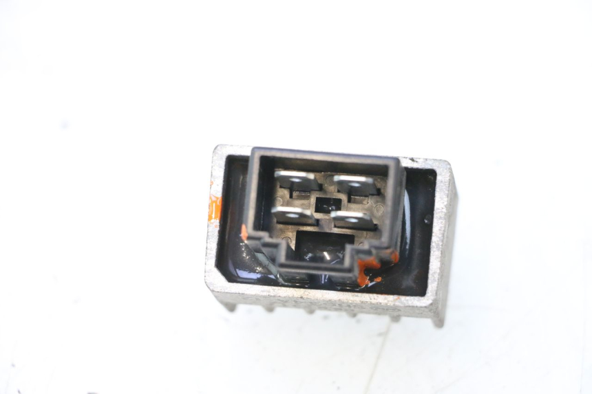 photo de REGULATEUR CHARGE PEUGEOT CITYSTAR 2T 50 (2018 - 2021) - Zoom état d’usage