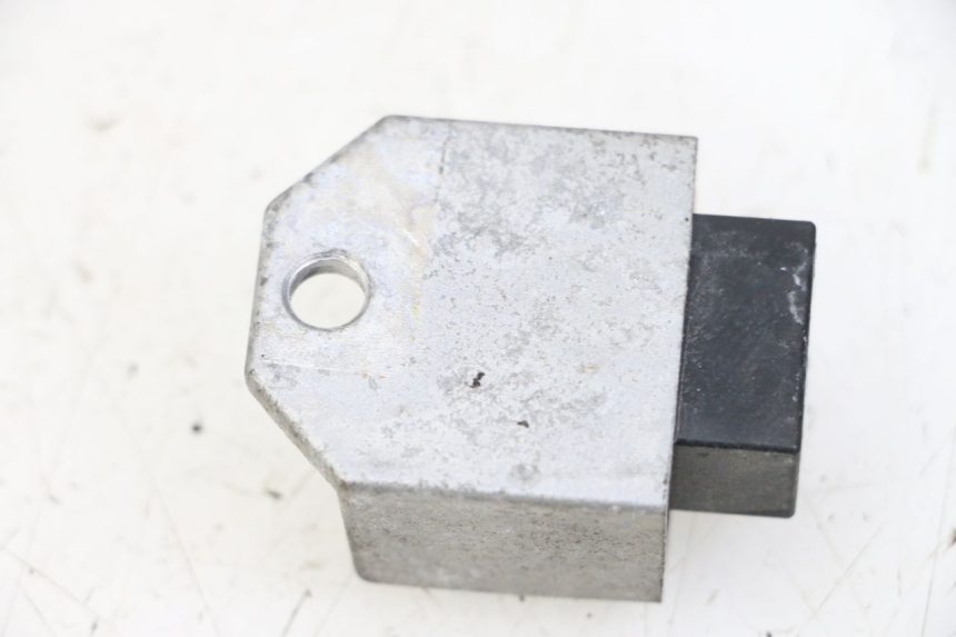 photo de REGULATEUR CHARGE PEUGEOT CITYSTAR 50 (2013 - 2017) - Autre angle de vue