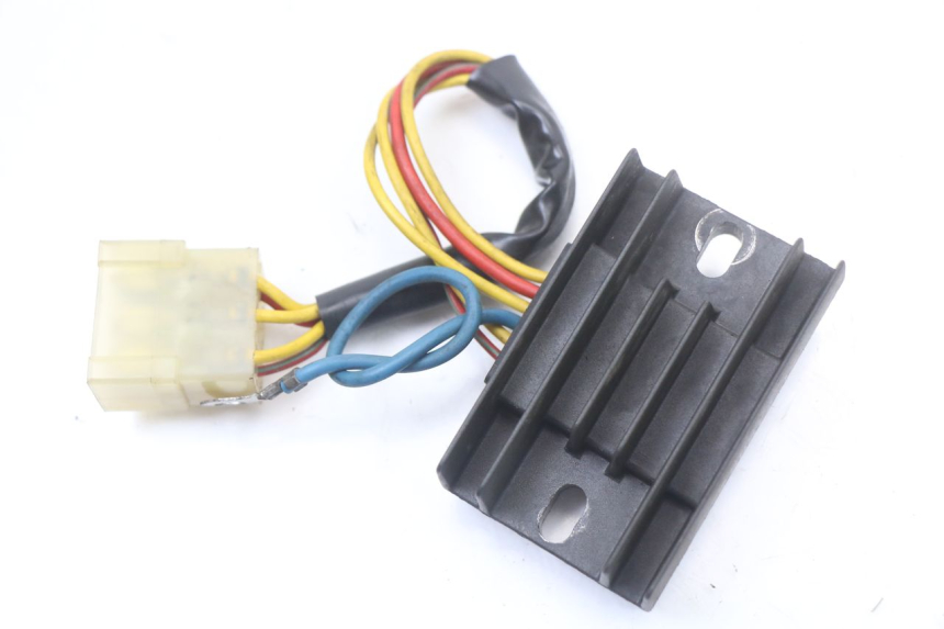 photo de REGULATEUR CHARGE APRILIA CLASSIC 125 (1995 - 2001) - Vue principale