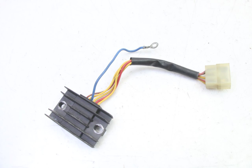 photo de REGULATEUR CHARGE APRILIA CLASSIC 125 (1995 - 2001) - Vue principale