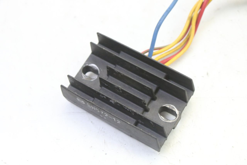 photo de REGULATEUR CHARGE APRILIA CLASSIC 125 (1995 - 2001) - Zoom état d’usage