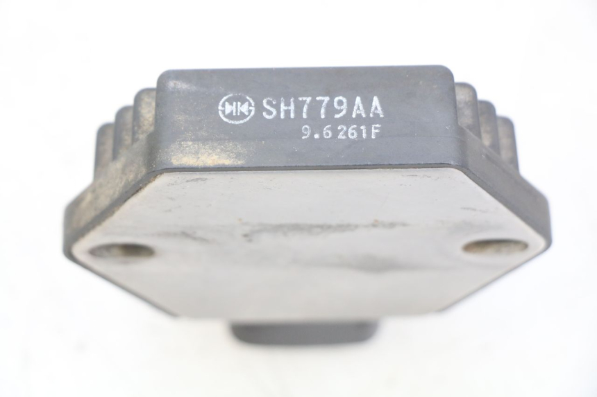 photo de REGULATEUR CHARGE HONDA CRF CR-F 450 (2009 - 2012) - Autre angle de vue