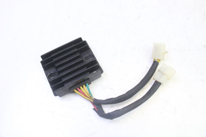 photo de REGULATEUR CHARGE SYM CROX 4T 50 (2016 - 2023) - Détail de la pièce