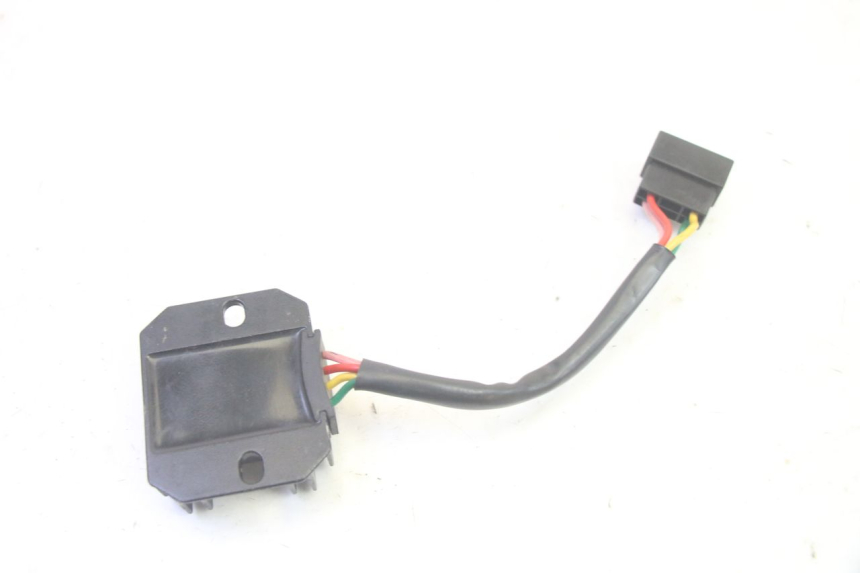 photo de REGULATEUR CHARGE SYM CROX 4T 50 (2016 - 2023) - Zoom état d’usage