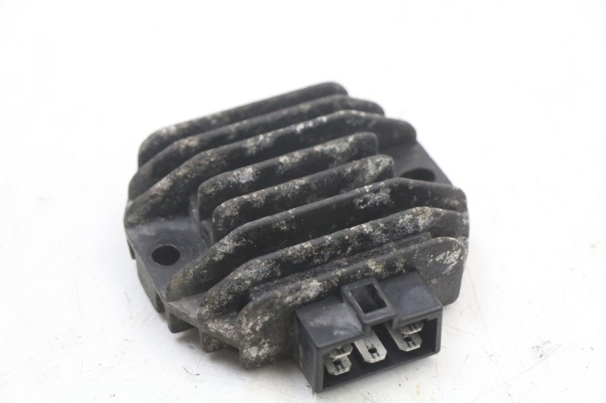 photo de REGULATEUR CHARGE YAMAHA CYGNUS X 125 (2004 - 2007) - Vue principale