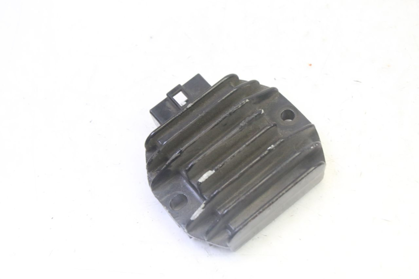 photo de REGULATEUR CHARGE YAMAHA CYGNUS X INJECTION 125 (2007 - 2013) - Détail de la pièce