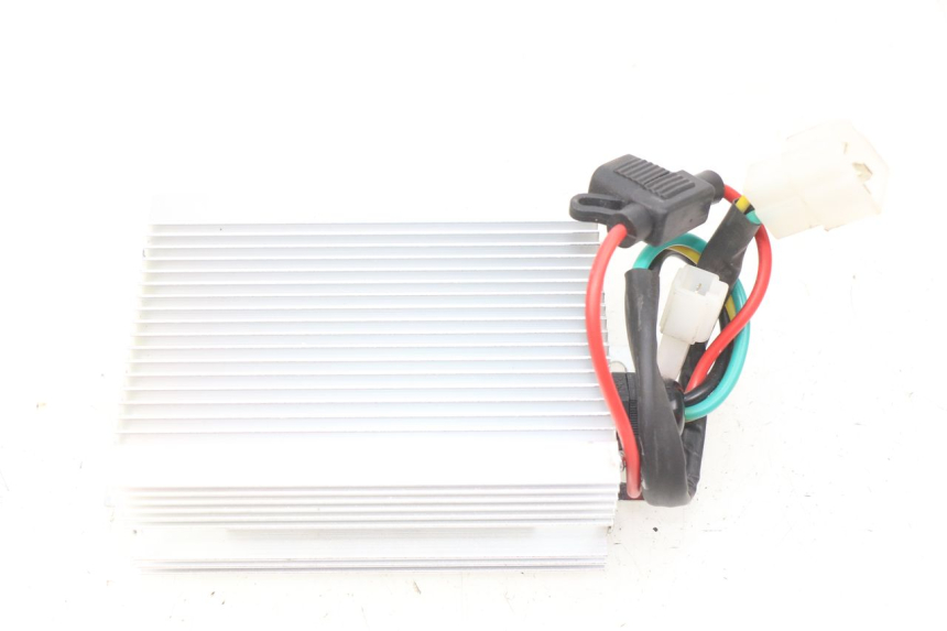 photo de REGULATEUR CHARGE EFUN E2GO 1 (2017 - 2021) - Vue principale