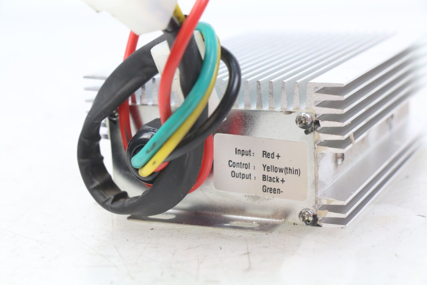 photo de REGULATEUR CHARGE EFUN E2GO 1 (2017 - 2021) - Zoom état d’usage