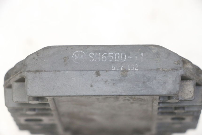 photo de REGULATEUR CHARGE PEUGEOT ELYSTAR 125 (2002 - 2007) - Autre angle de vue