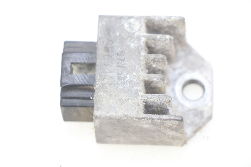 photo de RÉGULATEUR DE CHARGE PEUGEOT ELYSTAR 50 (2002 - 2014) - Vue principale