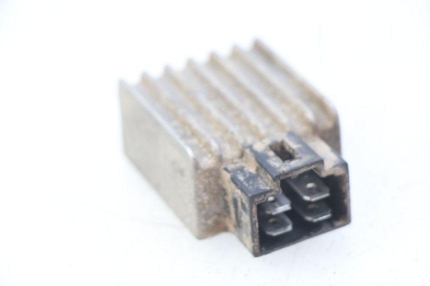 photo de REGULATEUR CHARGE CHINESE QUAD ENFANT ATV PUMA 50 - Détail de la pièce