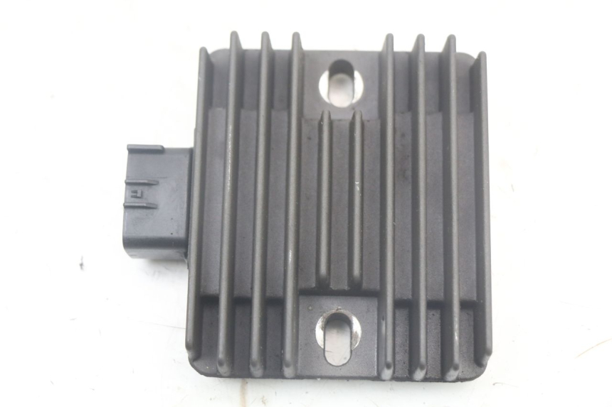 photo de REGULATEUR CHARGE KAWASAKI ER-6 ER6 N 650 (2012 - 2016) - Zoom état d’usage