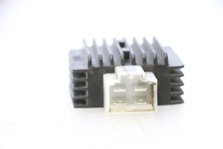 photo de REGULATEUR CHARGE JM MOTORS EVOLIS 4T 50 (2018 - 2022) - Autre angle de vue