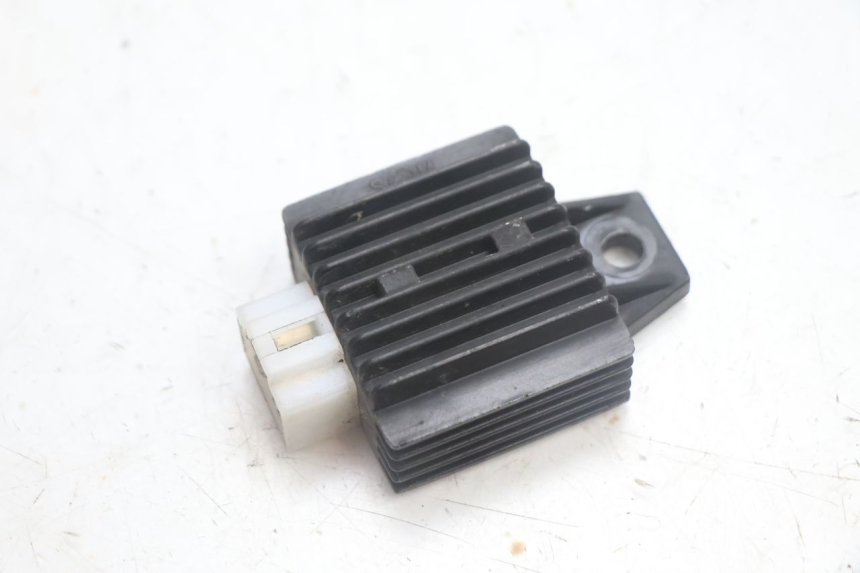 photo de REGULATEUR CHARGE JM MOTORS EVOLIS 4T 50 (2018 - 2022) - Vue principale