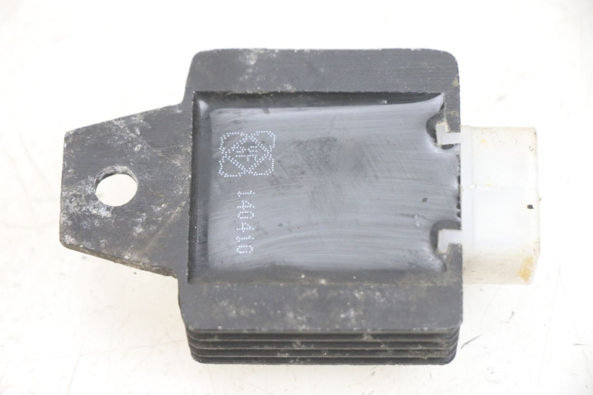 photo de REGULATEUR CHARGE TNT MOTOR FASTINO 4T 50 (2013 - 2019) - Zoom état d’usage