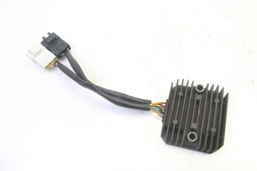 photo de REGULATEUR CHARGE HONDA FES S-WING SWING ABS 125 (2007 - 2015) - Vue principale