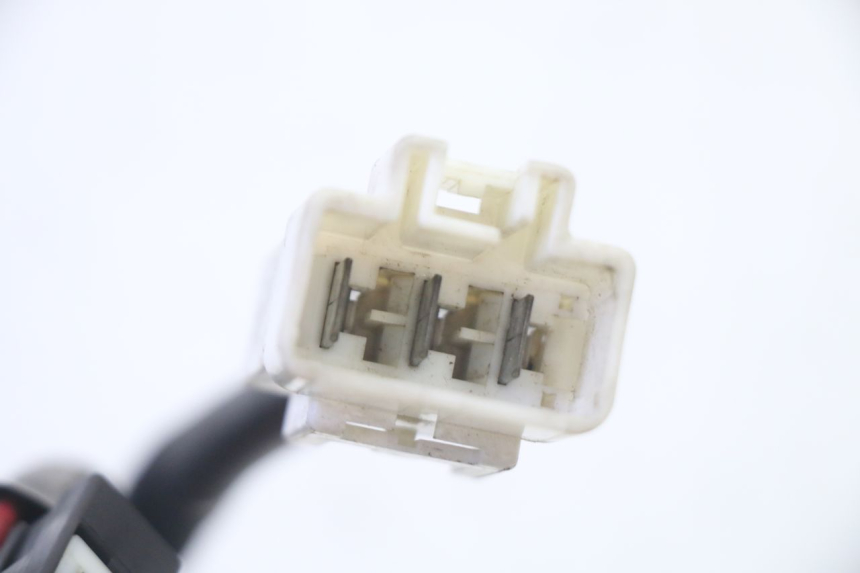 photo de REGULATEUR CHARGE HONDA FES S-WING SWING ABS 125 (2007 - 2015) - Points de fixation