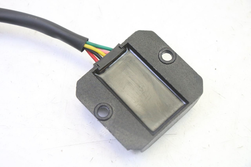 photo de REGULATEUR CHARGE STAHO FH 50 (2018 - 2019) - Gros plan technique