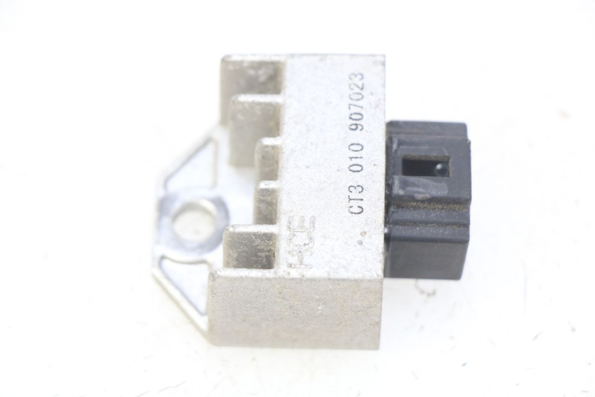 photo de REGULATEUR CHARGE SYM FIDDLE 2 50 (2008 - 2013) - Vue principale