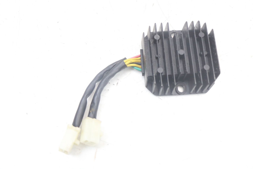 photo de REGULATEUR CHARGE SYM FIDDLE 3 III 125 (2014 - 2020) - Vue principale