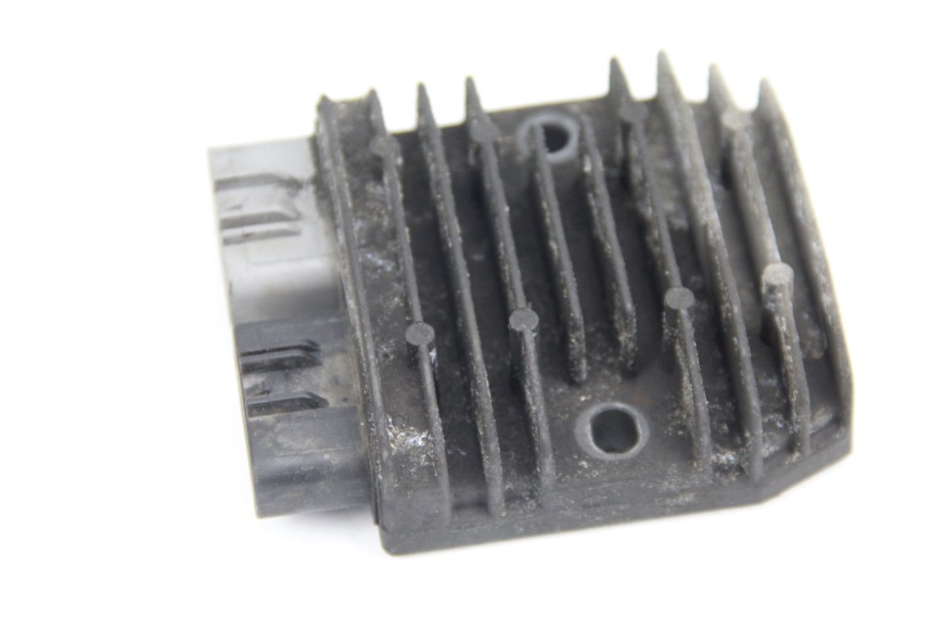 photo de REGULATEUR CHARGE YAMAHA FJR ABS 1300 (2006 - 2012) - Zoom état d’usage