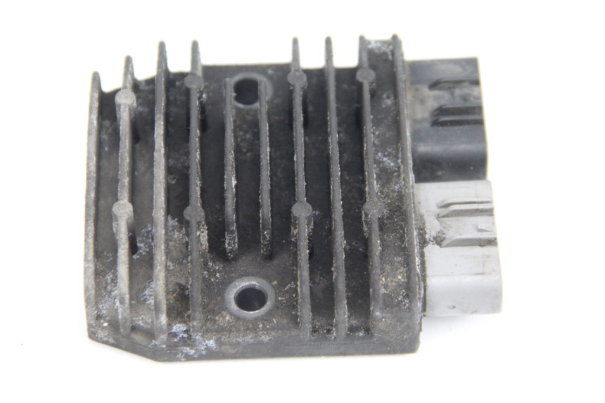 photo de REGULATEUR CHARGE YAMAHA FJR ABS 1300 (2006 - 2012) - État de surface