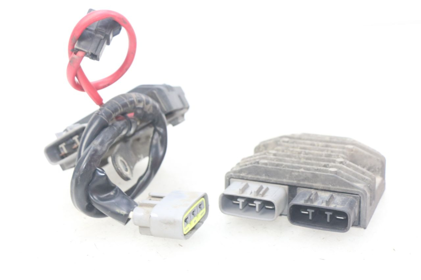 photo de REGULATEUR CHARGE YAMAHA FJR ABS 1300 (2006 - 2012) - Autre angle de vue