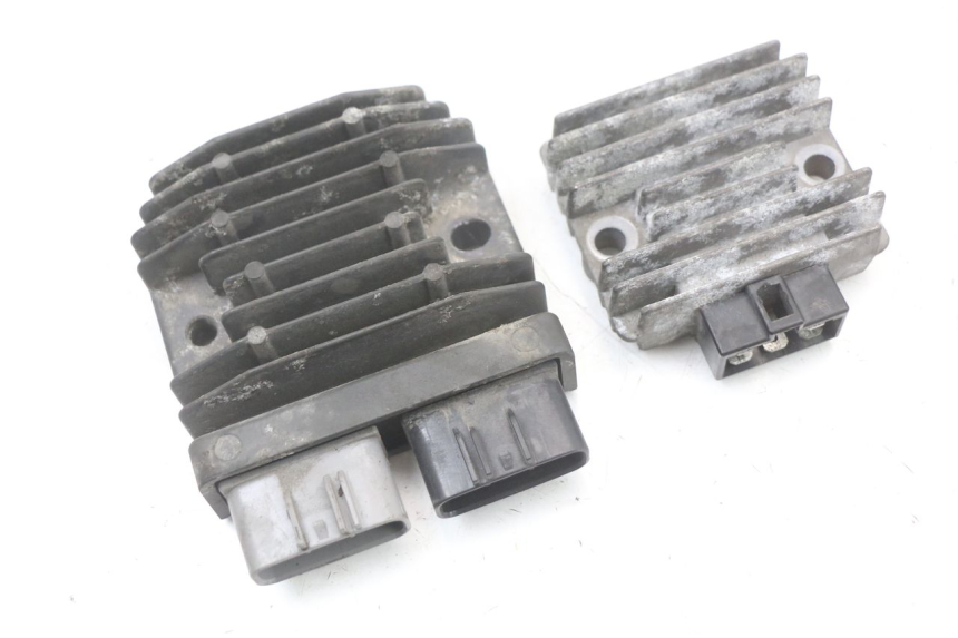 photo de REGULATEUR CHARGE YAMAHA FJR ABS 1300 (2006 - 2012) - Vue principale