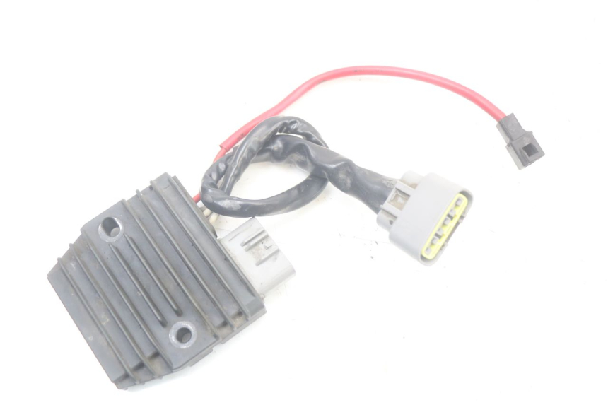 photo de REGULATEUR CHARGE YAMAHA FJR ABS 1300 (2006 - 2012) - Vue d’ensemble