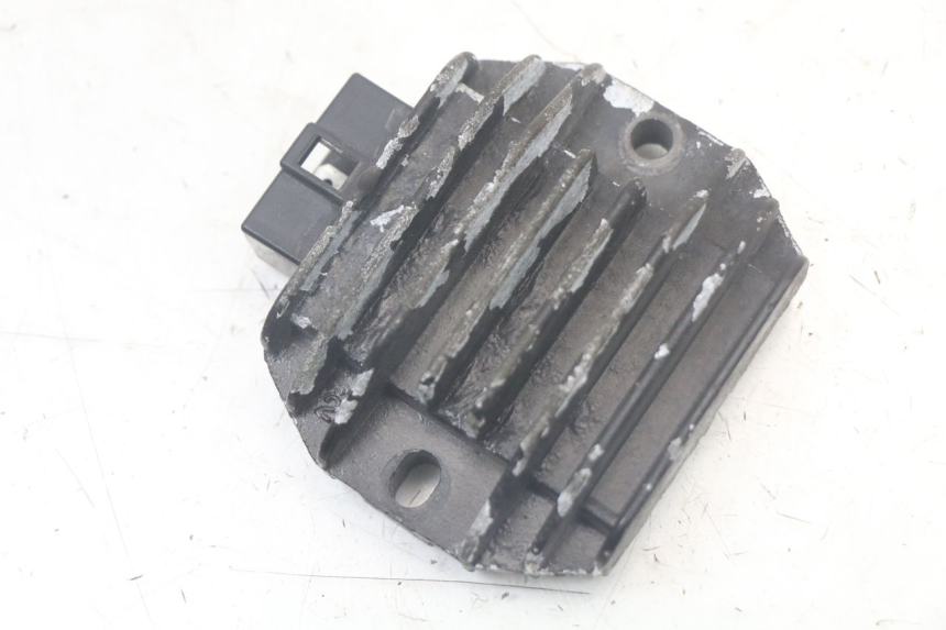 photo de REGULATEUR CHARGE MBK FLAME X 125 (2007 - 2016) - Zoom état d’usage