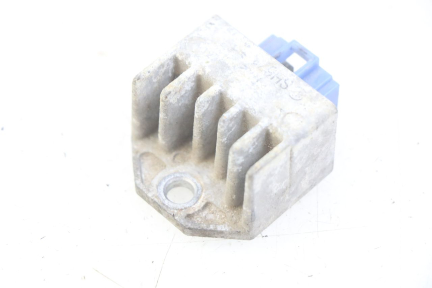 photo de REGULATEUR CHARGE MBK FLIPPER 50 (2004 - 2012) - Zoom état d’usage