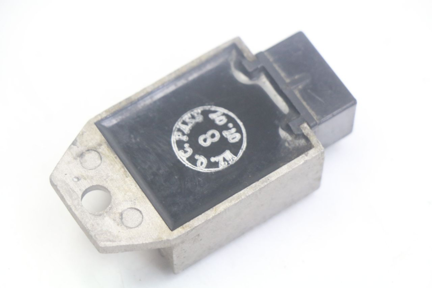 photo de REGULATEUR CHARGE BAOTIAN FRESH 50 (2004 - 2012) - Zoom état d’usage