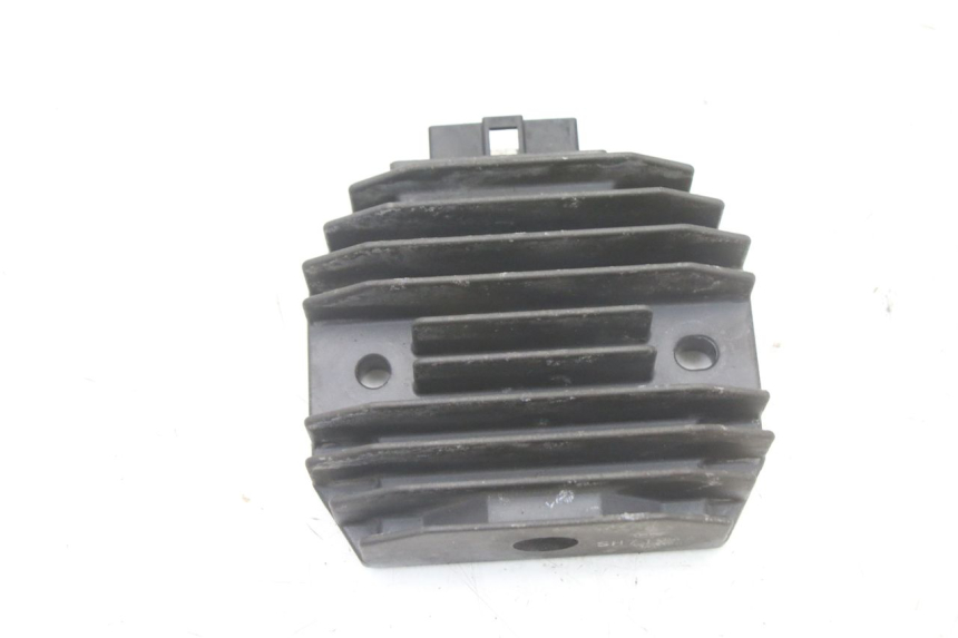 photo de REGULATEUR CHARGE YAMAHA FZ6 FAZER S2 600 (2007 - 2011) - Détail de la pièce