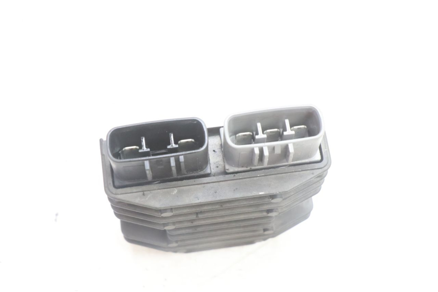 photo de REGULATEUR CHARGE YAMAHA FZ8 800 (2010 - 2016) - Autre angle de vue