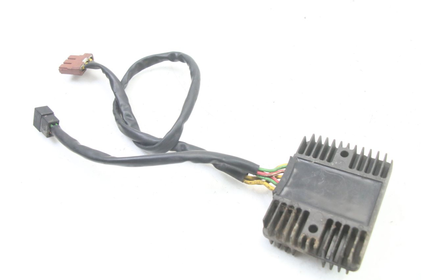 photo de REGULATEUR CHARGE GILERA NEXUS 300 (2008 - 2013) - Vue d’ensemble