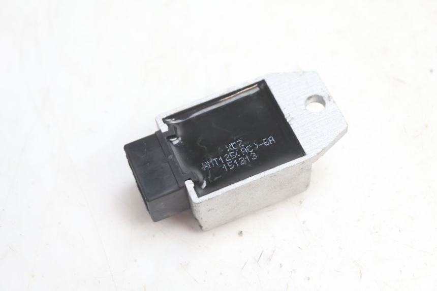 photo de REGULATEUR CHARGE VASTRO GP 2T 50 (2013 - 2017) - Autre angle de vue