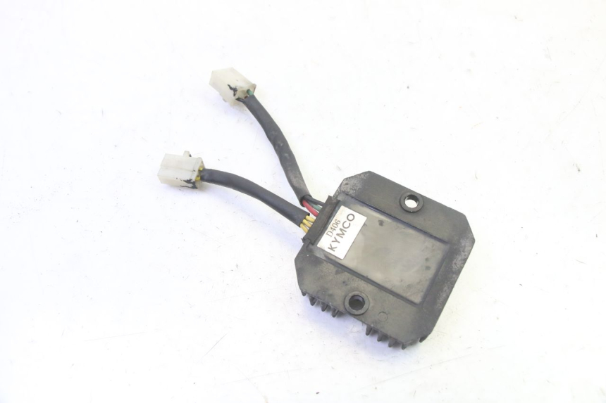photo de REGULATEUR CHARGE KYMCO GRAND DINK 125 (2008 - 2014) - Autre angle de vue