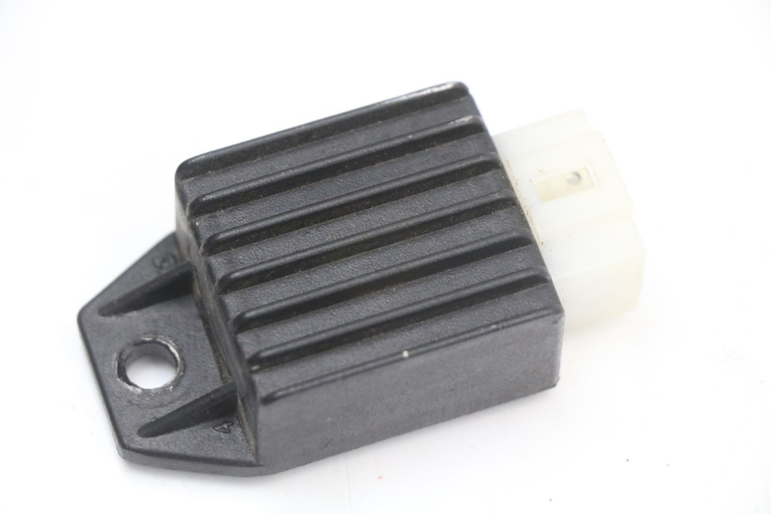 photo de REGULATEUR CHARGE TNT MOTOR GRIDO 2T 50 (2010 - 2019) - Détail de la pièce