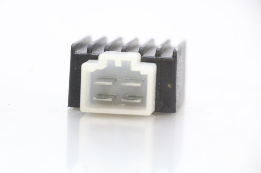 photo de REGULATEUR CHARGE TNT MOTOR GRIDO 2T 50 (2010 - 2019) - Autre angle de vue