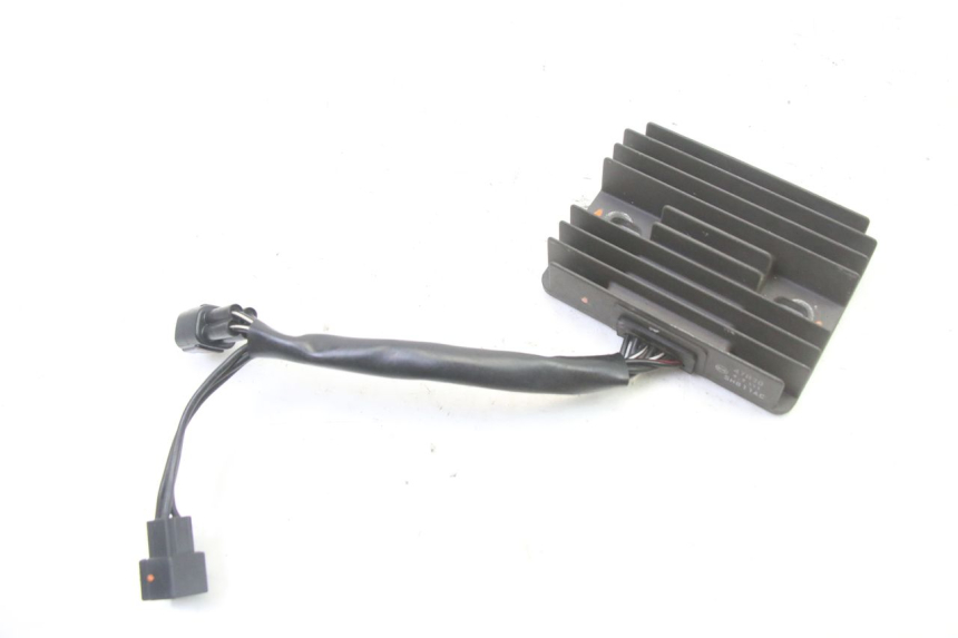 photo de REGULATEUR CHARGE SUZUKI GSR 750 (2011 - 2017) - Zoom état d’usage