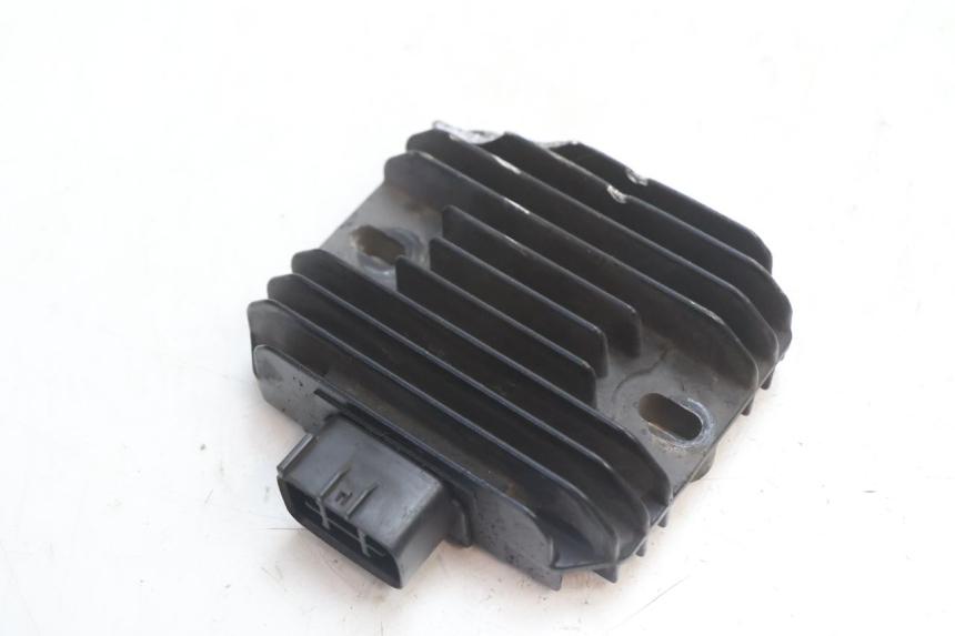 photo de REGULATEUR CHARGE SUZUKI GSR 600 (2005 - 2012) - Vue principale