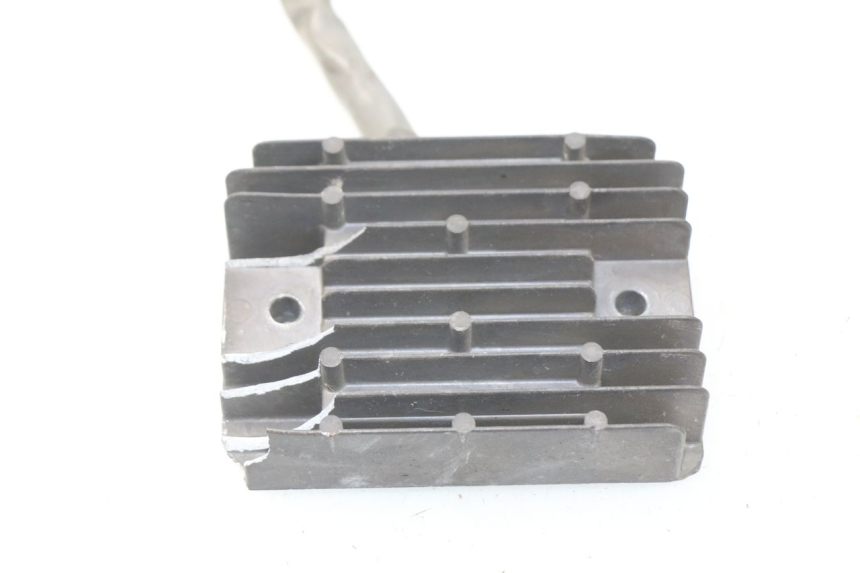 photo de REGULATEUR CHARGE SUZUKI GSX-R GSXR 600 (2001 - 2003) - Détail de la pièce