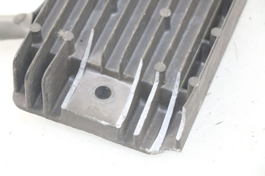 photo de REGULATEUR CHARGE SUZUKI GSX-R GSXR 600 (2001 - 2003) - Vue d’ensemble