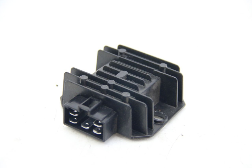 photo de REGULATEUR CHARGE JM MOTORS GT LINE 4T 50 (2021 - 2023) - Vue principale