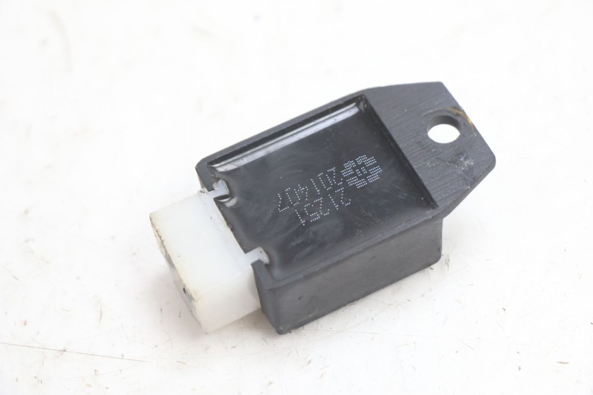 photo de RÉGULATEUR DE CHARGE EUROCKA GTR 50 (2007 - 2017) - Autre angle de vue