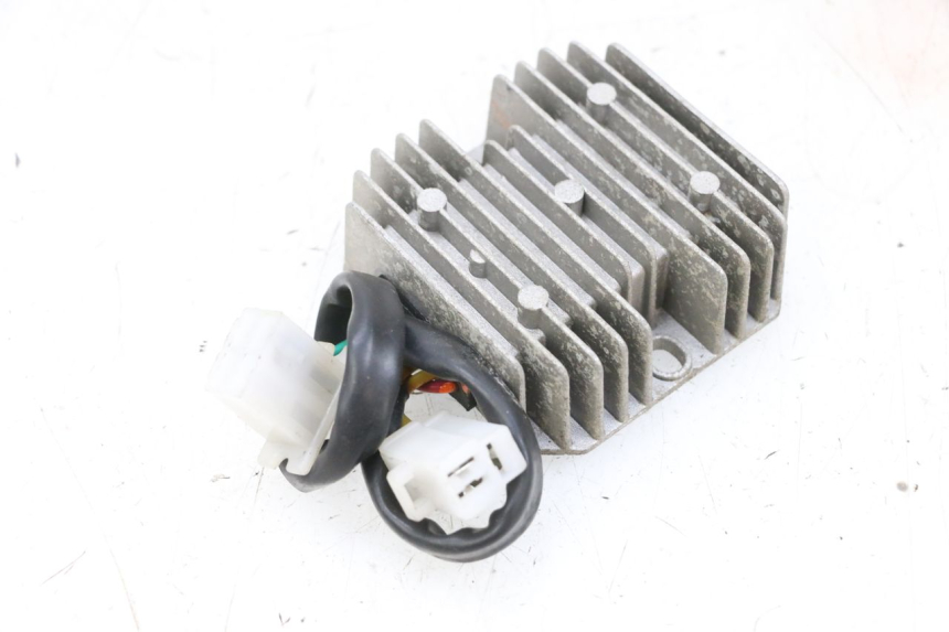 photo de REGULATEUR CHARGE JM MOTORS GTS 125 (2015 - 2019) - Vue principale